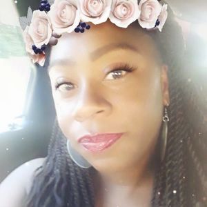 Meet your Posher, Lacey